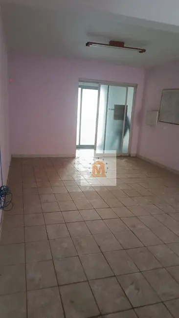 Foto 4 de Kitnet à venda, 55m2 em Centro, Jacarei - SP