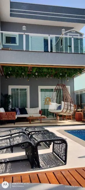 Foto 8 de Sobrado com 4 quartos à venda, 360m2 em Jardim Califórnia, Jacarei - SP