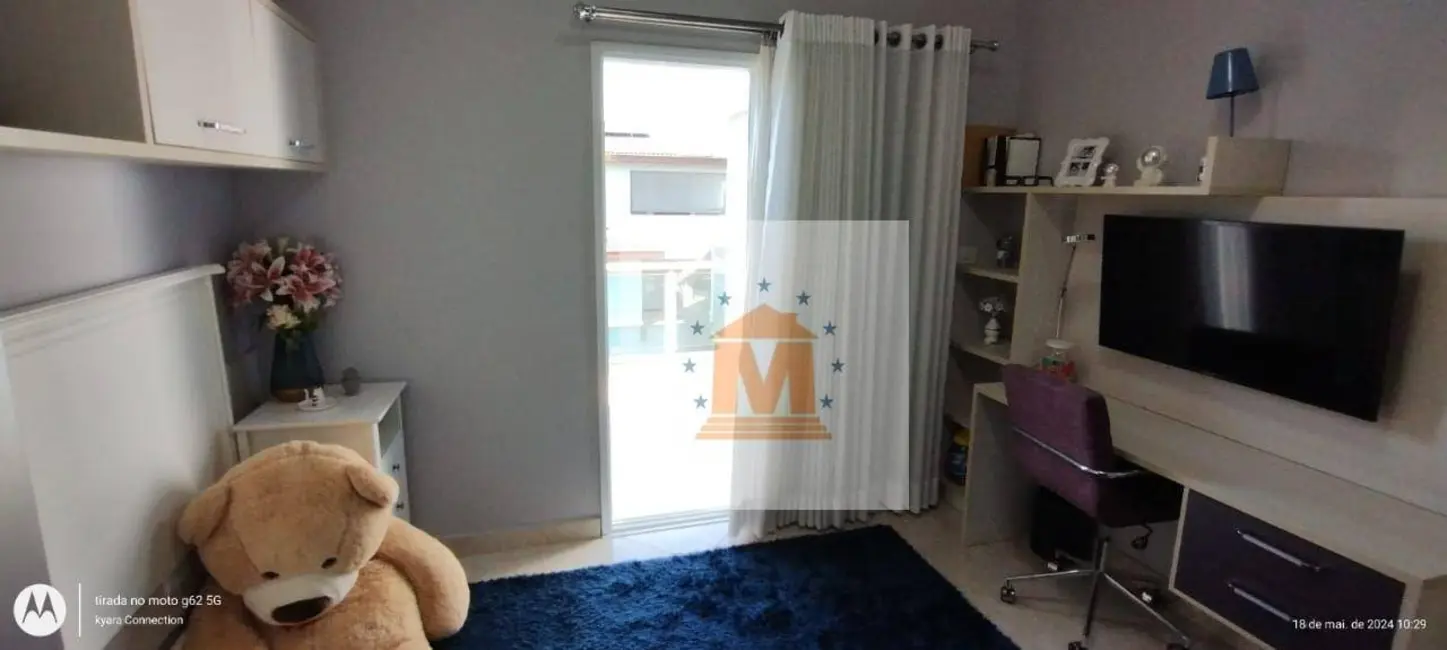 Foto 7 de Sobrado com 4 quartos à venda, 360m2 em Jardim Califórnia, Jacarei - SP