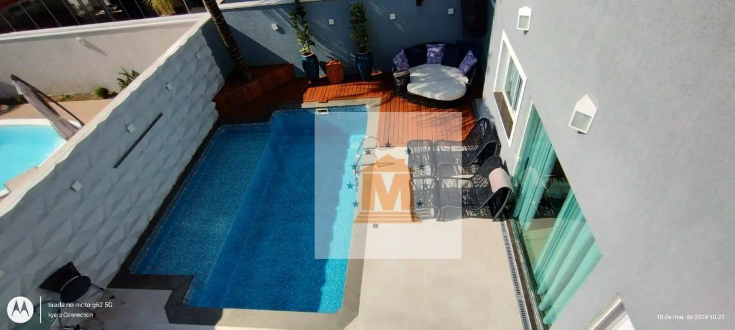 Foto 2 de Sobrado com 4 quartos à venda, 360m2 em Jardim Califórnia, Jacarei - SP