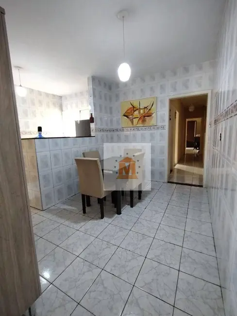 Foto 9 de Casa com 2 quartos à venda, 148m2 em Jardim das Indústrias, Jacarei - SP