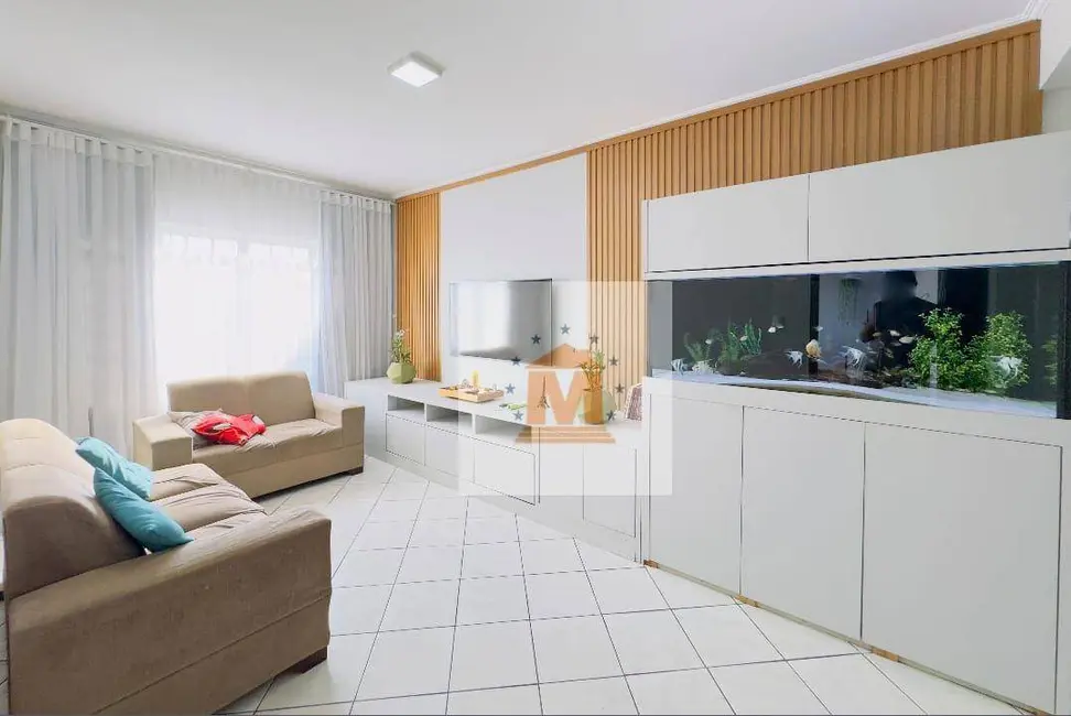 Foto 1 de Sobrado com 4 quartos à venda, 360m2 em Parque Santo Antônio, Jacarei - SP
