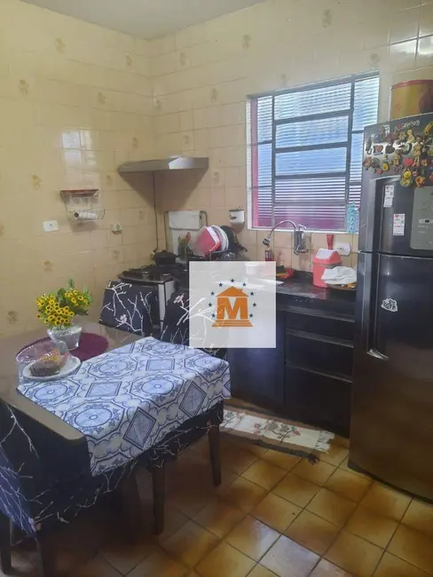 Foto 2 de Casa com 2 quartos à venda, 183m2 em Jardim Nova Esperança, Jacarei - SP