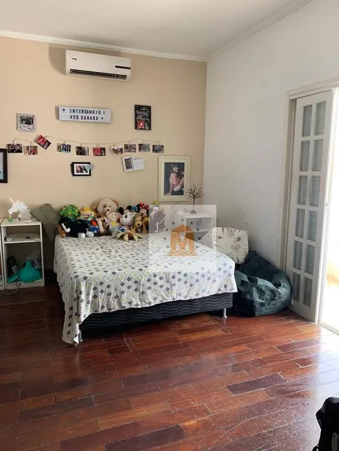 Foto 7 de Sobrado com 3 quartos à venda, 350m2 em Jacarei - SP