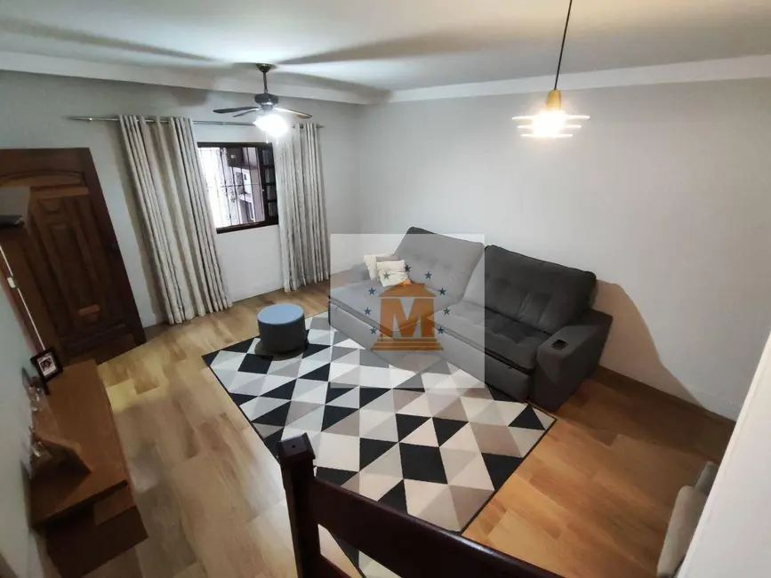 Foto 2 de Sobrado com 3 quartos à venda, 177m2 em Sao Jose Dos Campos - SP