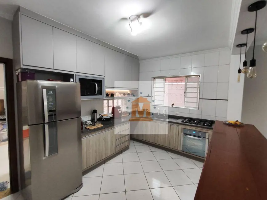 Foto 8 de Sobrado com 3 quartos à venda, 177m2 em Sao Jose Dos Campos - SP