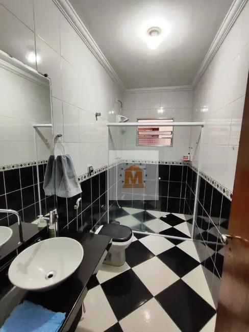 Foto 5 de Sobrado com 3 quartos à venda, 177m2 em Sao Jose Dos Campos - SP