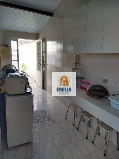 Foto 3 de Casa com 3 quartos à venda, 221m2 em Jardim Santa Maria, Jacarei - SP