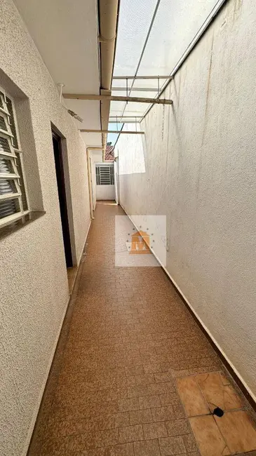 Foto 9 de Casa com 3 quartos à venda, 200m2 em Jardim Jacinto, Jacarei - SP