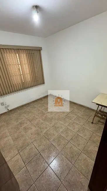 Foto 8 de Casa com 3 quartos à venda, 200m2 em Jardim Jacinto, Jacarei - SP