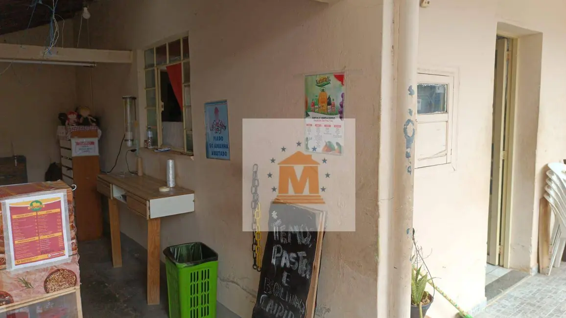 Foto 1 de Casa com 2 quartos à venda, 198m2 em Jardim Jacinto, Jacarei - SP