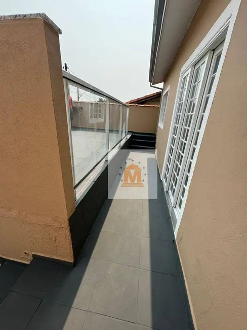 Foto 3 de Casa com 4 quartos à venda, 300m2 em Conjunto São Benedito, Jacarei - SP