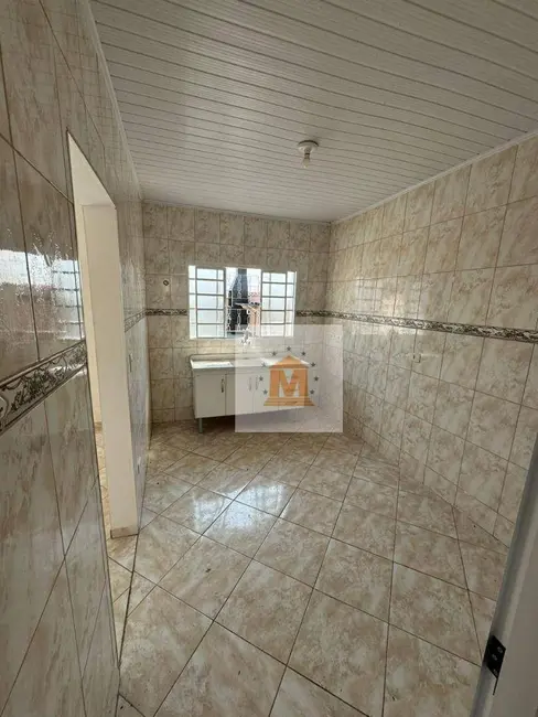 Foto 1 de Casa com 4 quartos à venda, 300m2 em Conjunto São Benedito, Jacarei - SP