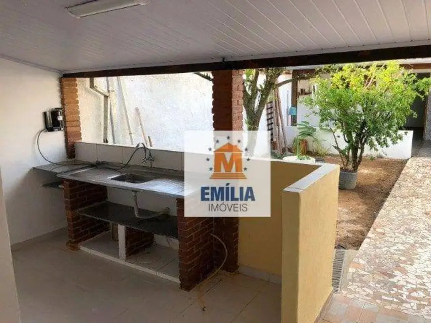 Foto 1 de Casa com 2 quartos à venda, 180m2 em Jardim Maria Amélia, Jacarei - SP