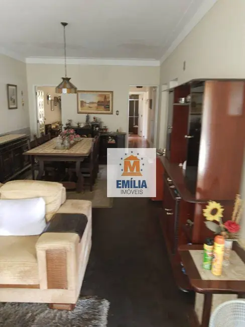 Foto 1 de Casa com 4 quartos à venda, 300m2 em Centro, Jacarei - SP