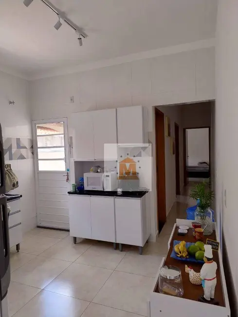 Foto 4 de Casa com 2 quartos à venda, 125m2 em Chácara Belo Horizonte, Taubate - SP