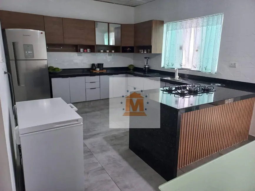 Foto 1 de Sobrado com 2 quartos à venda, 222m2 em Jacarei - SP