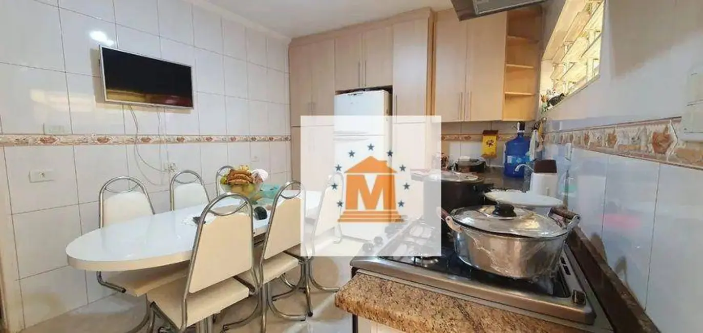 Foto 7 de Casa com 2 quartos à venda, 270m2 em Centro, Jacarei - SP