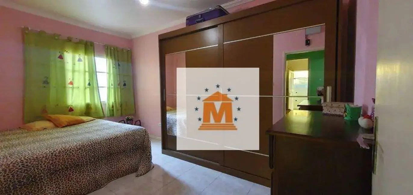 Foto 8 de Casa com 2 quartos à venda, 270m2 em Centro, Jacarei - SP