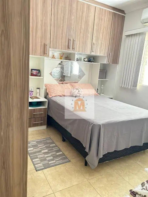 Foto 4 de Casa com 2 quartos à venda, 125m2 em Jardim Nova Esperança, Jacarei - SP