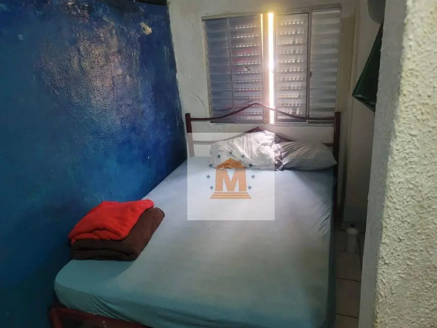 Foto 2 de Casa com 2 quartos à venda, 66m2 em Vila Zezé, Jacarei - SP