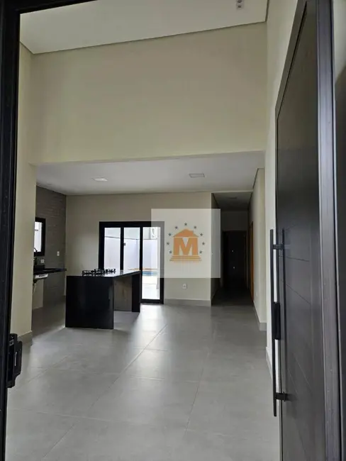 Foto 2 de Sobrado com 3 quartos à venda, 300m2 em Cacapava - SP