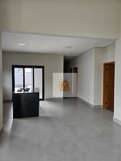 Foto 8 de Sobrado com 3 quartos à venda, 300m2 em Cacapava - SP