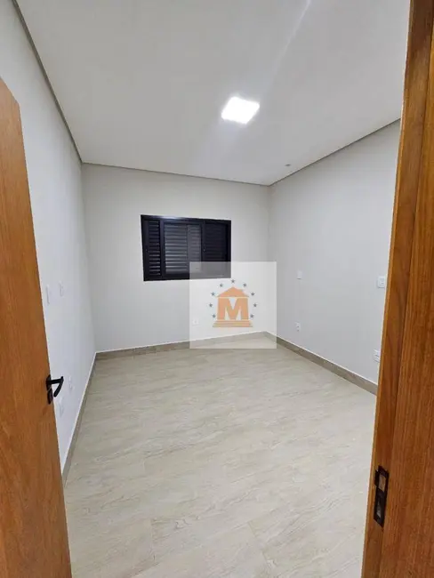 Foto 4 de Sobrado com 3 quartos à venda, 300m2 em Cacapava - SP