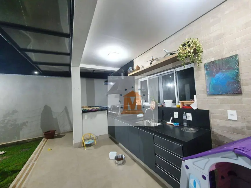 Foto 8 de Sobrado com 3 quartos à venda, 250m2 em Cacapava - SP