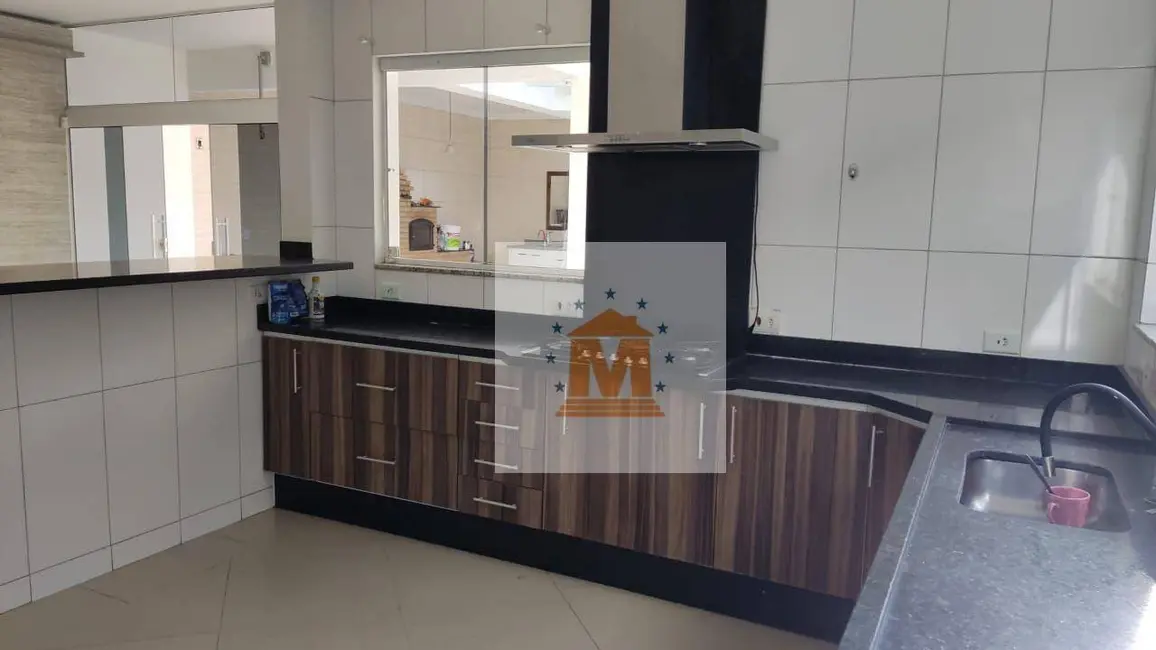 Foto 9 de Sobrado com 3 quartos à venda, 250m2 em Jacarei - SP