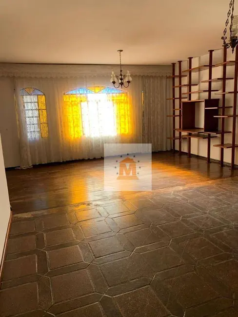 Foto 1 de Casa com 4 quartos à venda, 500m2 em Cidade Jardim, Jacarei - SP