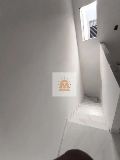 Foto 2 de Sobrado com 3 quartos à venda, 144m2 em Sao Jose Dos Campos - SP