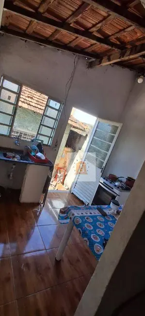 Foto 4 de Casa com 4 quartos à venda, 330m2 em Jardim Bela Vista, Jacarei - SP