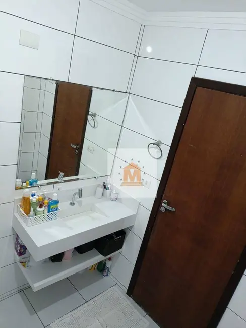 Foto 8 de Sobrado com 3 quartos à venda, 168m2 em Jardim Paraíso, Jacarei - SP