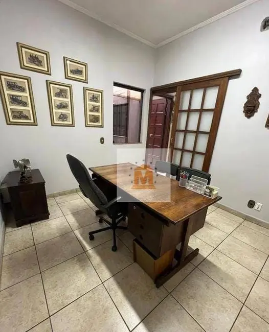 Foto 1 de Casa com 3 quartos à venda, 101m2 em Centro, Jacarei - SP