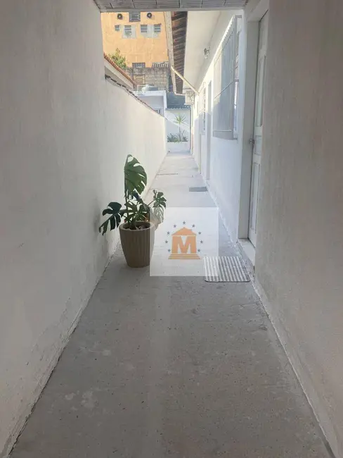 Foto 9 de Casa com 2 quartos à venda, 175m2 em Jardim Califórnia, Jacarei - SP