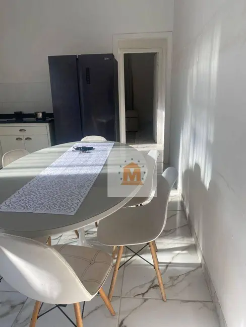 Foto 7 de Casa com 2 quartos à venda, 175m2 em Jardim Califórnia, Jacarei - SP