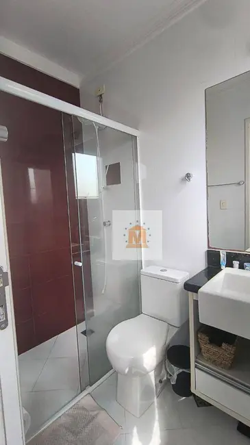 Sobrado com 3 quartos à venda em Jacarei - SP - imagem 6 Foto 6 de Sobrado com 3 quartos à venda em Jacarei - SP