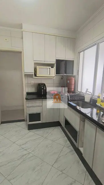 Sobrado com 3 quartos à venda em Jacarei - SP - imagem 3 Foto 3 de Sobrado com 3 quartos à venda em Jacarei - SP