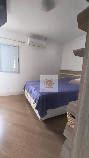 Sobrado com 3 quartos à venda em Jacarei - SP - imagem 9 Foto 9 de Sobrado com 3 quartos à venda em Jacarei - SP