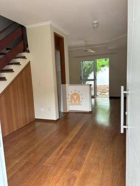 Foto 1 de Sobrado com 3 quartos à venda, 180m2 em Cidade Jardim, Jacarei - SP