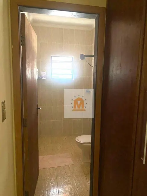 Chácara com 5 quartos à venda, 2158m2 em Veraneio Irajá, Jacarei - SP - imagem 5 Foto 5 de Chácara com 5 quartos à venda, 2158m2 em Veraneio Irajá, Jacarei - SP