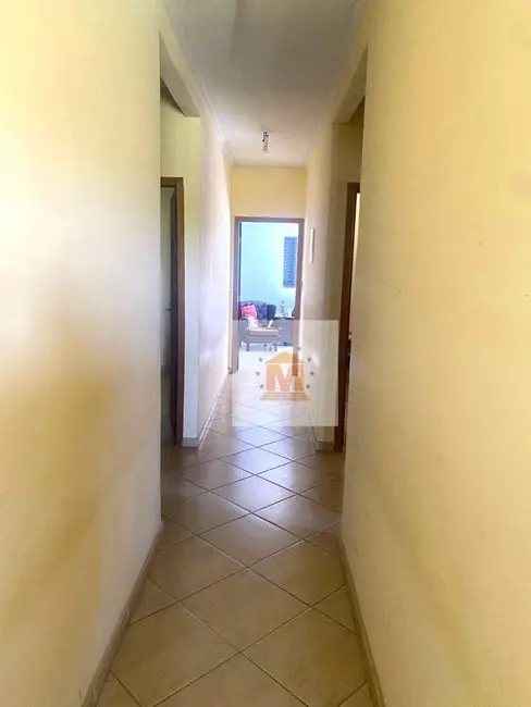 Chácara com 5 quartos à venda, 2158m2 em Veraneio Irajá, Jacarei - SP - imagem 4 Foto 4 de Chácara com 5 quartos à venda, 2158m2 em Veraneio Irajá, Jacarei - SP