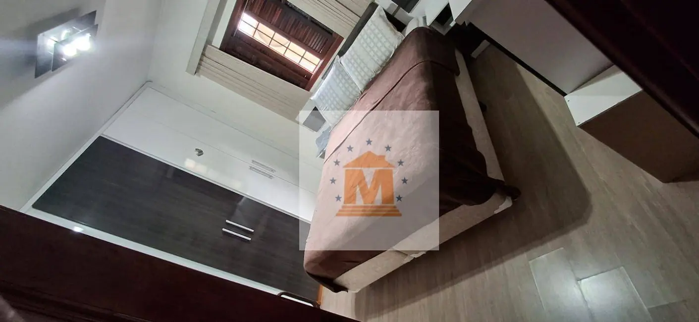 Foto 2 de Casa com 3 quartos à venda, 250m2 em Jardim Emília, Jacarei - SP
