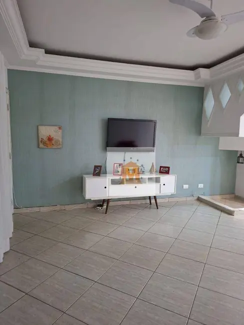 Foto 8 de Sobrado com 3 quartos à venda, 163m2 em Jardim Califórnia, Jacarei - SP