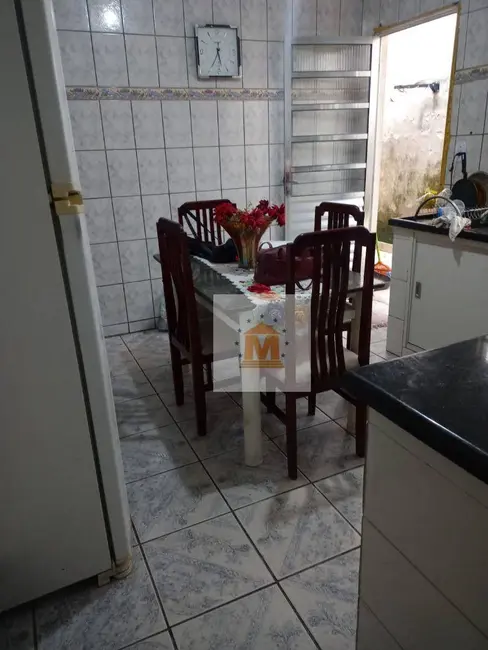 Foto 3 de Casa com 2 quartos à venda em Jardim Real, Jacarei - SP