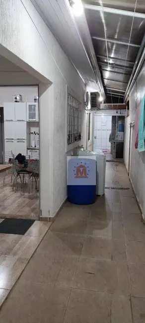 Foto 9 de Casa com 2 quartos à venda, 150m2 em Jardim Flórida, Jacarei - SP