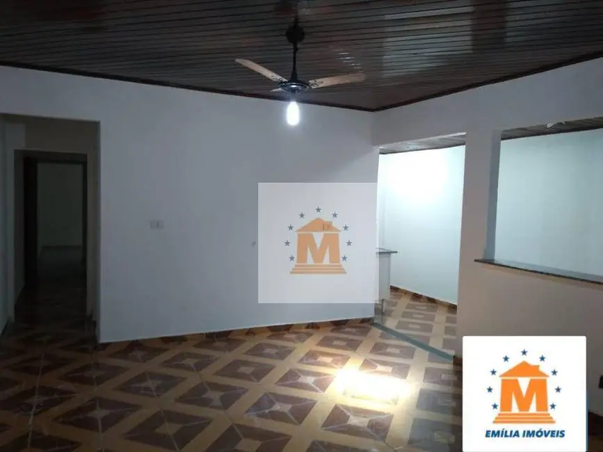Foto 1 de Casa com 2 quartos à venda, 125m2 em Jardim Santa Marina, Jacarei - SP