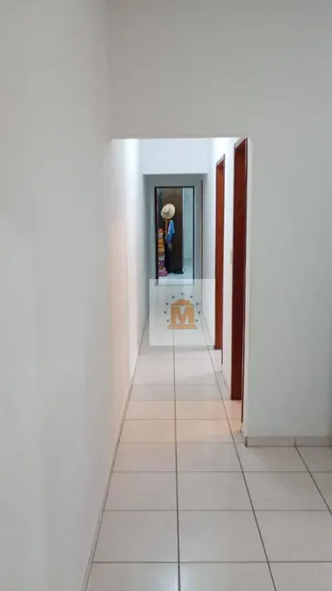 Foto 9 de Casa com 3 quartos à venda, 175m2 em Jardim Paraíso, Jacarei - SP