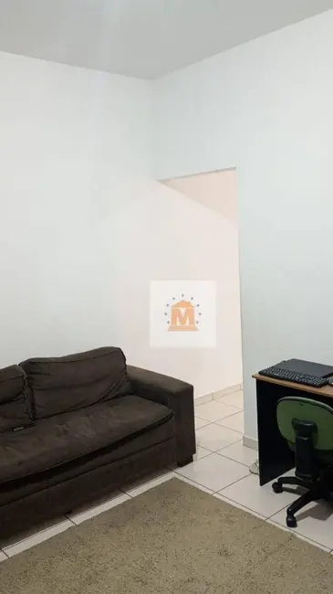 Foto 8 de Casa com 3 quartos à venda, 175m2 em Jardim Paraíso, Jacarei - SP